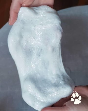 Make Glittery Snow Slime!